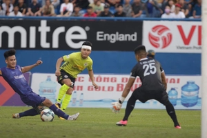 Video tổng hợp: Bình Dương 0-2 Hà Nội (Vòng 6 V-League 2020)