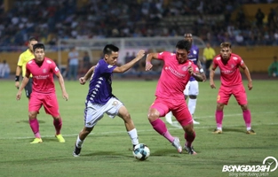 VIDEO: Văn Quyết dứt điểm hỏng ăn không tưởng trong trận gặp Sài Gòn