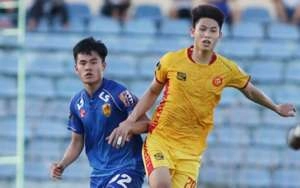 Video: Siêu phẩm sút phạt của cầu thủ Thanh Hóa vào lưới Quảng Nam