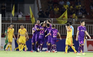 Video tổng hợp: Sài Gòn 3-0 Thanh Hóa (Vòng 9 V-League 2020)