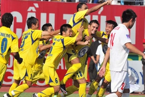 VIDEO: Denilson bỗng dưng nhắc lại siêu phẩm ghi được cho Hải Phòng