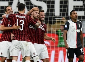 AC Milan 4-2 Juventus: Ghi 3 bàn/5 phút, Rossoneri thắng ngược khó tin