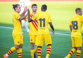 Video tổng hợp: Barca 3-1 Gimnastic (Giao hữu)