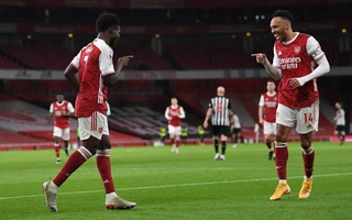 Video bóng đá Arsenal vs Newcastle: Aubameyang toả sáng