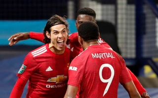 VIDEO: Anthony Martial cần phải học hỏi sự tận tụy của Edinson Cavani