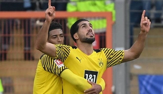 Vắng Haaland, Dortmund vẫn thắng rửa mặt