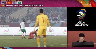 VIDEO: VAR lại cứu cho ĐT Việt Nam khỏi bàn thua