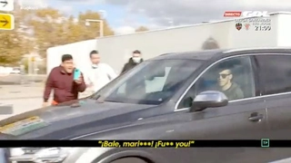 VIDEO: Bale bị CĐV chặn xe, lăng mạ