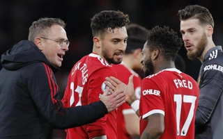 VIDEO: HLV Ralf Rangnick không tin nổi khi Fred ghi bàn bằng chân phải