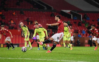 Link xem video Mu vs Newcastle: Bruno Fernandes nhảy chân sáo !