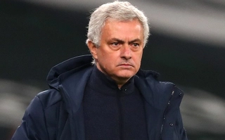 VIDEO: Thua Man City, Mourinho mỉa mai từ quả penalty tới lịch thi đấu