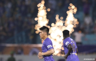 VIDEO: Ngân Văn Đại ghi bàn thắng dễ nhất sự nghiệp cho CLB Hà Nội