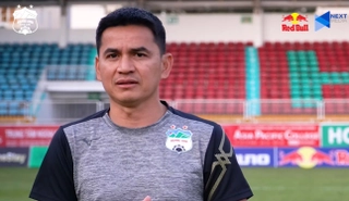 HLV Kiatisuk muốn đưa HAGL sang Thái Lan tập huấn