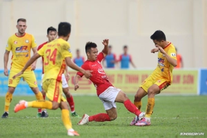 Video tổng hợp: Thanh Hóa 1-1 TPHCM (Vòng 9 V-League 2021)