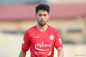 VIDEO: Lee Nguyễn lần đầu ghi bàn từ một pha bóng sống cho CLB TP.HCM