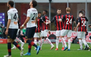 Vắng Ibra, AC Milan vẫn có quà