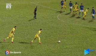 VIDEO: Hoàng Xuân Tân sút phạt như CR7