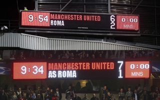 Link xem video MU vs Roma bán kết Europa League: Fan Lazio lại đươc phen chế nhạo.