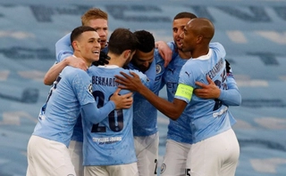 VIDEO: Lần đầu vào Chung kết C1, Man City quẩy nát phòng thay đồ