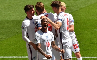 Kết quả Euro 2020 Anh vs Croatia: Link xem video Sterling đánh bay chỉ trích