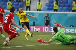 VIDEO: Bàn thắng quyết định mang về chiến thắng cho Thụy Điển trước Ba Lan