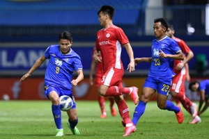VIDEO: Viettel mất oan penalty trước Pathum Utd
