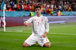 VIDEO: Morata gỡ hòa cho Tây Ban Nha