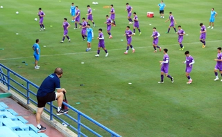 VIDEO: HLV Park trở lại, tuyển Việt Nam bắt đầu rèn chiến thuật