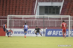 Viettel FC nhận bàn thua cay đắng sau quả penalty tưởng tượng của trọng tài chính