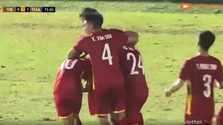 VIDEO: Khuất Văn Khang ghi bàn bằng vàng cho U19 Việt Nam