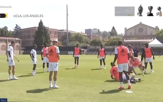 VIDEO: Antonio Rudiger khiến Eden Hazard đau đớn