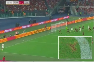 VIDEO: Paulo Dybala và pha đá phạt góc tệ nhất mọi thời đại