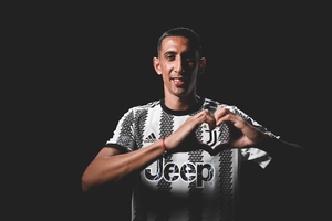 Angel Di Maria và niềm đam mê cứu rỗi số phận
