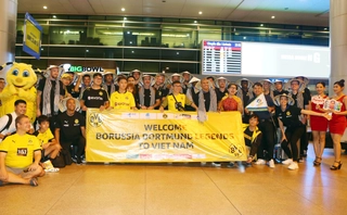 Dàn huyền thoại Dortmund đặt chân tới Việt Nam