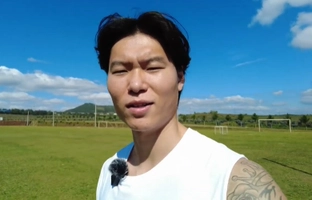 Trung vệ Kim Dong Su review khung cảnh HAGL đẹp ngẩn người