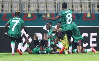 Video: Siêu phẩm nã đại bác 40 mét đẹp mắt ở CAN 2021