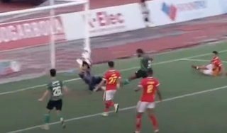 Lee Nguyễn chuyền bóng như đặt, ngoại binh CLB TP.HCM dứt điểm hỏng ăn khó tin 