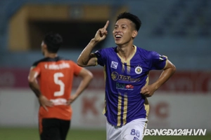 VIDEO: Đỗ Hùng Dũng lốp bóng đẳng cấp, ghi bàn thắng đầu tiên ở V-League 2022