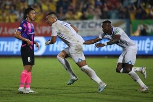 VIDEO: Nam Định ghi bàn thắng mở tỷ số vào lưới CLB Sài Gòn