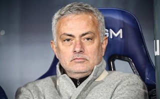 Mourinho gặp sự cố khó đỡ trước trận đấu của Roma