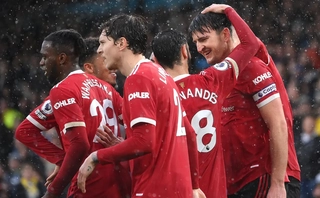 VIDEO: Maguire xấu hổ với thống kê ghi bàn từ phạt góc của MU