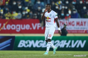 Ngoại binh HAGL dốc bóng dũng mãnh như một vị thần và cái kết