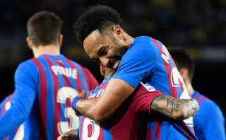 VIDEO: Giải mã sự hồi xuân của Aubameyang trong màu áo mới Barca