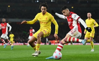 VIDEO: Klopp: Tôi sẽ đấm gục bất kỳ ai chê Alexander-Arnold không biết phòng ngự