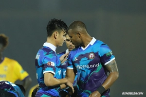 Video: Rafaelson ghi bàn gỡ hòa cho Bình Định trước Hải Phòng