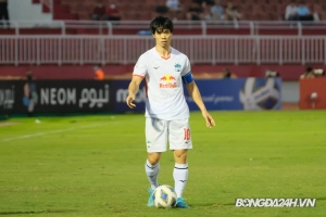 VIDEO: Công Phượng ghi bàn mừng ngày trở lại sau chấn thương