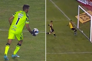 VIDEO: Siêu phẩm của thủ môn bị từ chối một cách bất ngờ
