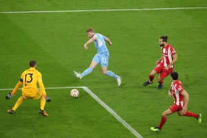 VIDEO: De Bruyne: Ai mà chê màn trình diễn của chúng tôi thì cứ thử đá đi!