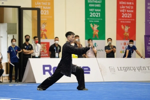 VIDEO: VĐV Wushu Nguyễn Văn Phương chấn thương ngay trên sàn đấu