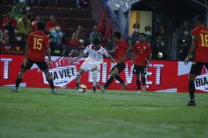 VIDEO: Xà ngang 2 lần liên tiếp từ chối U23 Việt Nam